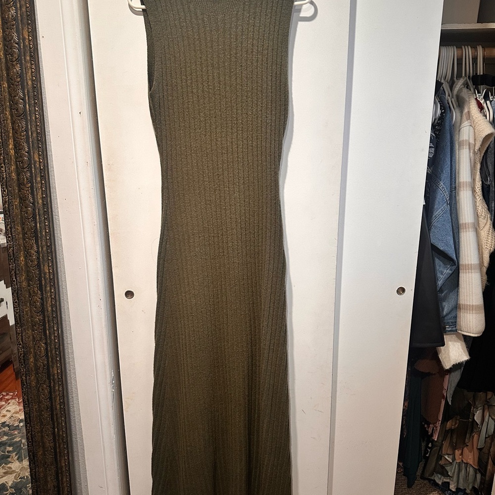 Olive Green Sleeveless Ribbed Maxi Dress